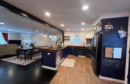 Cross Keys House | Charming 3bed-2bath home near JMU, RMH, downtown, and Massanutten ski resort