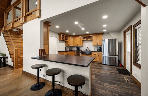 Skaneateles House | Charming 3BR/2BA Retreat | Pond | Fire Pit | Pets