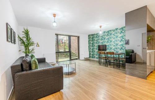 Sudbury Apartment | Charming 3BR Duplex in Wembley, 5 Minutes to Tube
