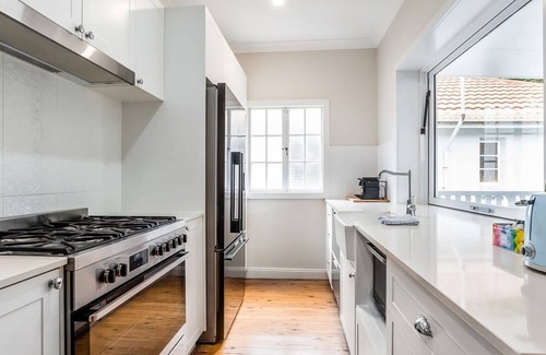 Newmarket Apartment | Charming 3BR Queenslander with Backyard and Play Area