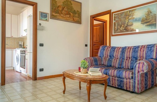 Limonta Apartment | Charming 4-Bed Apartment -Lake Views & Balconies