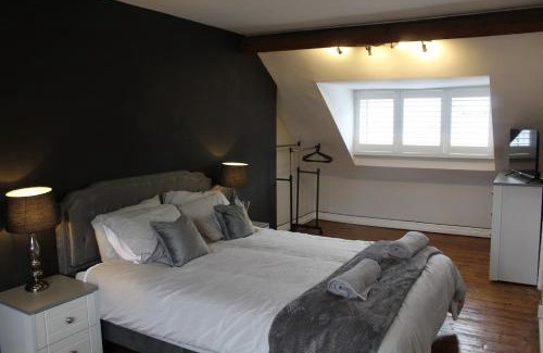 Llangollen House | Charming 4-Bed in Llangollen