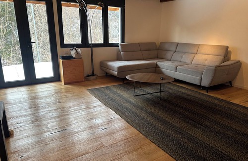 Ovronnaz Ski Chalet | Charming 4-bedroom Chalet in Ovronnaz – Panoramic Views & Luxury Comfort & WiFi