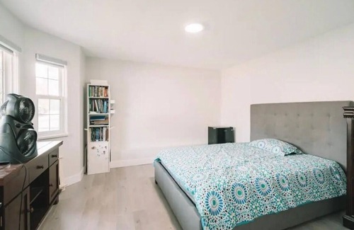 Abbotsford House | Charming 4-bedroom house with AC and WiFi in enjoyable Abbotsford