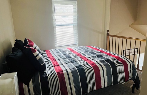 Antioch House | Charming 4-bedroom house in cool Nashville with WiFi, AC