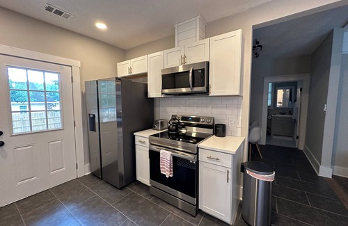 Savannah House | Charming 4-bedroom house with WiFi and AC in superb Savannah