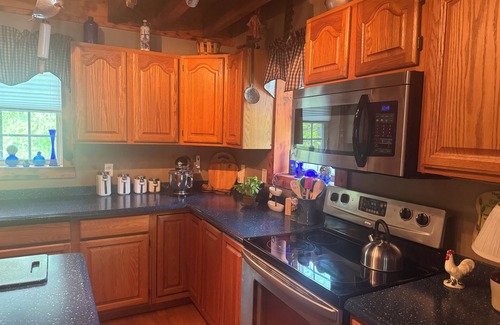 Hammond House | Charming 4-bedroom house with WiFi and AC in brilliant Hammond