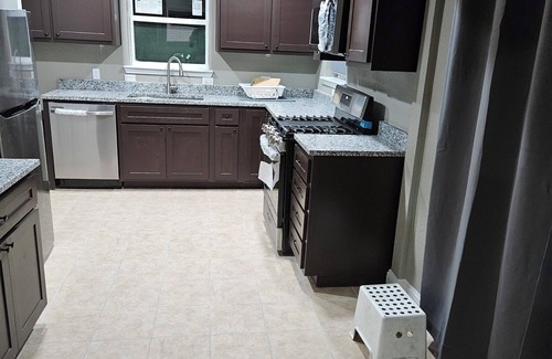 Cedar Crest House | Charming 4-bedroom house with AC and WiFi in wonderful Dallas