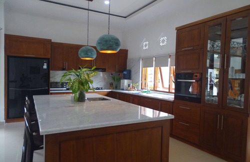 Tukad Mungga Villa | Charming 4-bedroom villa with Pool, WiFi and AC in enchanting Lovina, North Bali