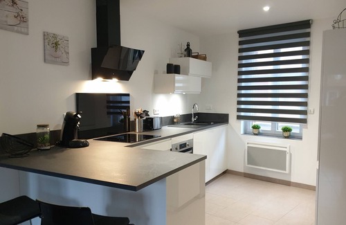 Le Vaudreuil House | Charming 4* listed house with garden on the banks of the Eure river