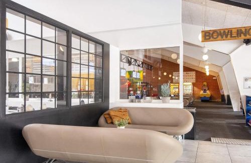 Ho House | Charming 4-Person Getaway- Type 7