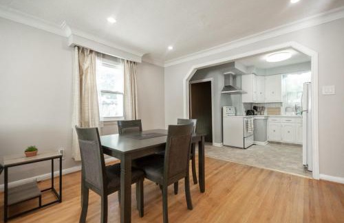 Barrie House | Charming 4BR Barrie Retreat with Backyard