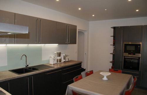 Asnieres-sous-Bois House | Charming 5-star house Burgundy Vézelay, sleeps 14 with jacuzzi