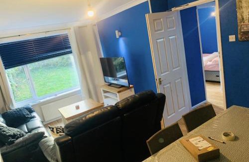 Reading House | Charming 6-Bed House in Reading