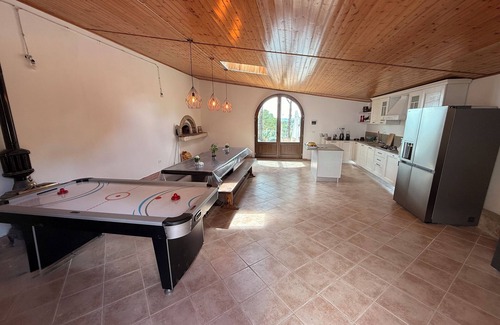 Lucignano House | Charming 6-bedroom country house in serene Lucignano with huge pool