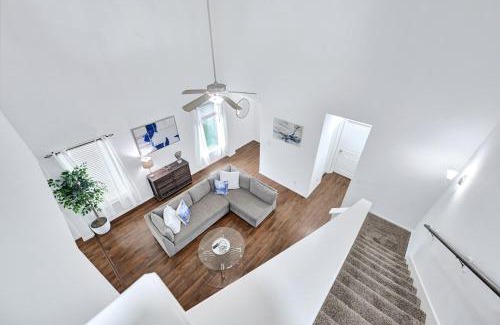 Channelview House | Charming accommodation in Houston!