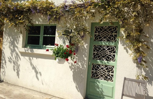 Meusnes Cottage | Charming Air-Conditioned Cottage with Garden, 10km from Beauval Zoo