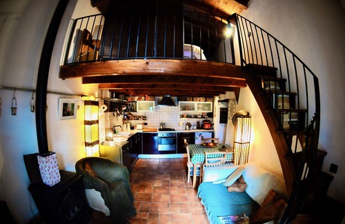 Licciana Nardi House | Charming and authentic Italian casa with pool