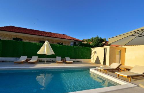 Rastovac Villa | Charming and Authentic Stone Villa Stanić