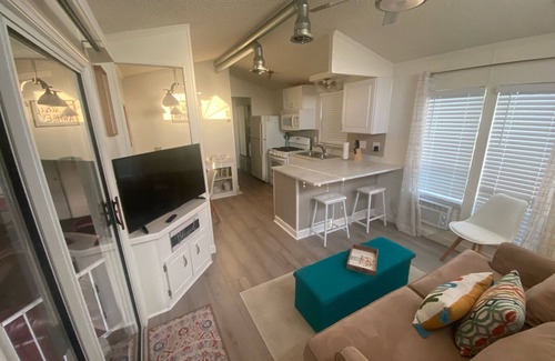 Eagle Point House | Charming and Cozy Tiny Home