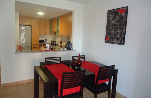 Barril de Cima Apartment | Charming and modern apartment with private garden near the beach of São Julião