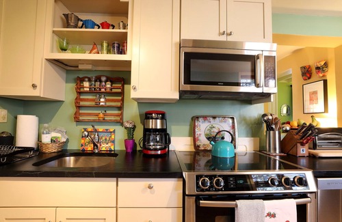 Santa Fe House | Charming and Private Casita off Old Santa Fe Trail.