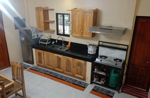 Mati House | Charming and Relaxing 7-Bed House in Mati City,