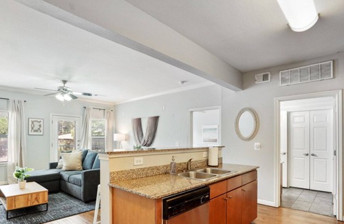 West Campus Apartment | Charming and Spacious Apt in Austin with a Pool!