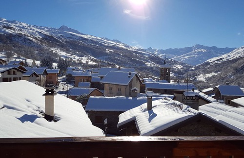Saint-Marcel Cottage | Charming apartment in a chalet in the heart of the 3 Valleys