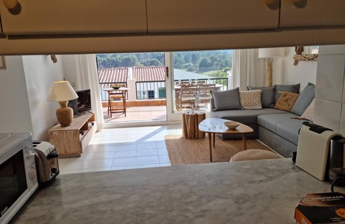 Son Parc Apartment | Charming Apartment "El Ton" near the Beach with Golf Course, Pool, Garden and Wi-Fi