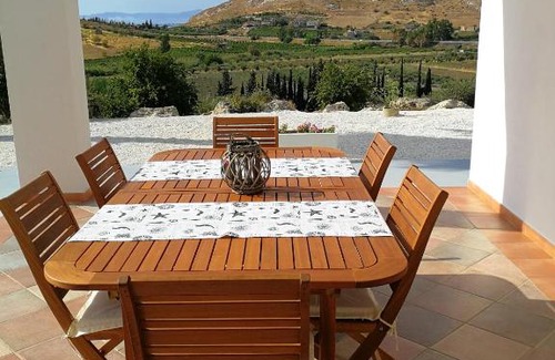 Montallegro Apartment | Charming apartment in Montallegro with sea view