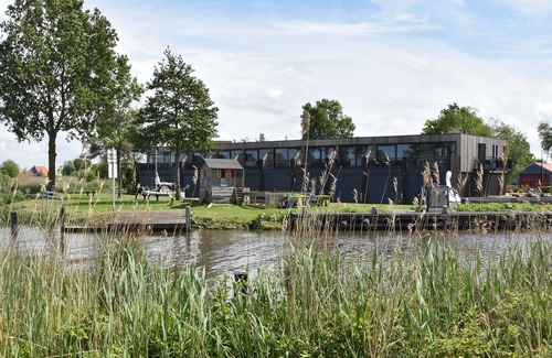 Langweer Apartment | Charming Apartment in Langweer with Jetty
