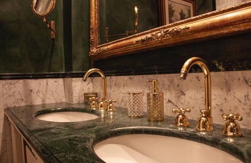 Old Town Bed & Breakfast | Charming apartment in Piazza Grande Modena