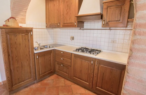 Montescudaio Condo | Charming apartment for 7 people in the countryside near the sea, wifi, washing machine