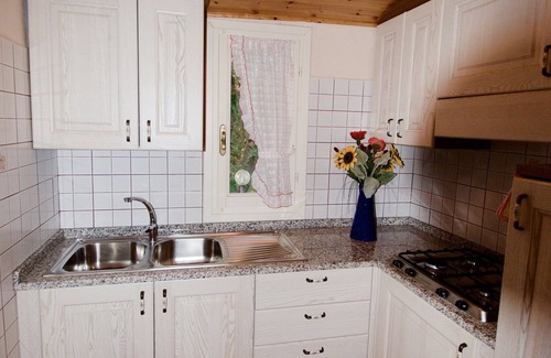 Montescudaio Condo | Charming apartment for 7 people in the countryside near the sea, wifi, washing machine