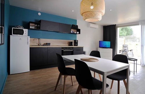 Jonzac Apartment | CHARMING APARTMENT ON THE DRC WITH TERRACE IN RESIDENCE IN QUIET JONZAC