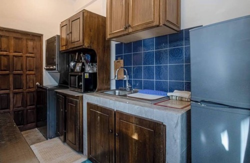 Dangriga Apartment | Charming apt with rooftop palapa bar & splash pool