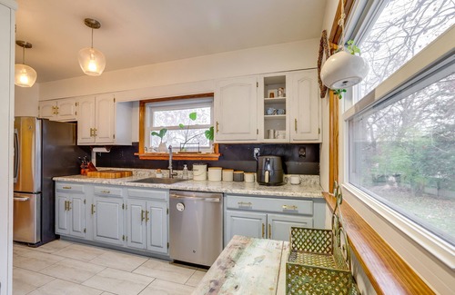 Arnold House | Charming Arnold Home w/Patio & Chicken Coop!