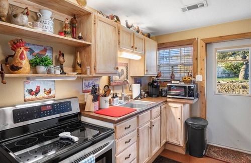 Georgetown House | Charming Barndominium with Farm Animals – Just 5 Minutes from Lake Georgetown