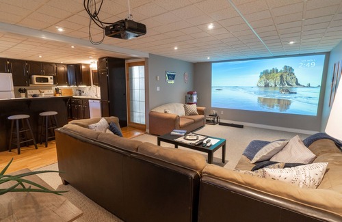 Saint Croix Condo | Charming Beachfront Apt w/Home Cinema & Coffee Bar