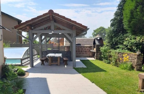 Pierre-Percee Bed & Breakfast | Charming bed and breakfast, with swimming pool, near forest, lake, castle - Aux 2 lacs