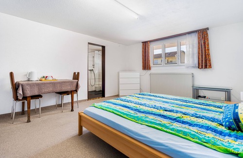 Badalona Bed & Breakfast | Charming bed & breakfast in delightful Badalona with AC, WiFi