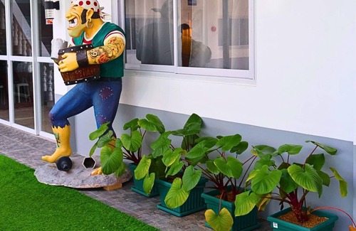 Balabag Hotel | Charming bed & breakfast with WiFi, AC in fabulous Malay