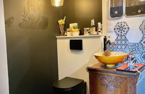 Loubens-Lauragais Bed & Breakfast | Charming bed and breakfast 30' from Toulouse * Pets welcome!
