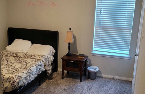 Cypress Bed & Breakfast | Charming bed Peaceful and spacious in enjoyable Cypress with AC, WiFi