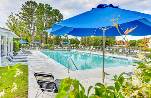 Bluffton House | Charming Bluffton Home with Yard about 3 Mi to Beaches!