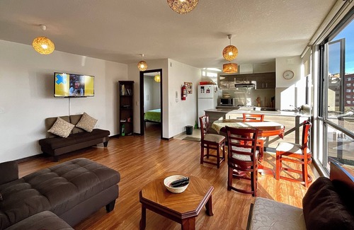 La Paz Apartment | Charming Bohemian Suite with Mountain Views in Quito’s Artistic Heart