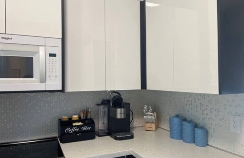 McAllen House | Charming Brand New 3-bedroom townhome in between Mission and McAllen area.
