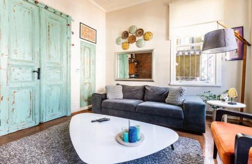 Balat House | Charming Bright Rustic 2bd2bath Balat Pad! #349