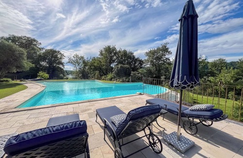 Marnac House | Charming Bungalow with stunning views of the Dordogne River in the Perigord Noir